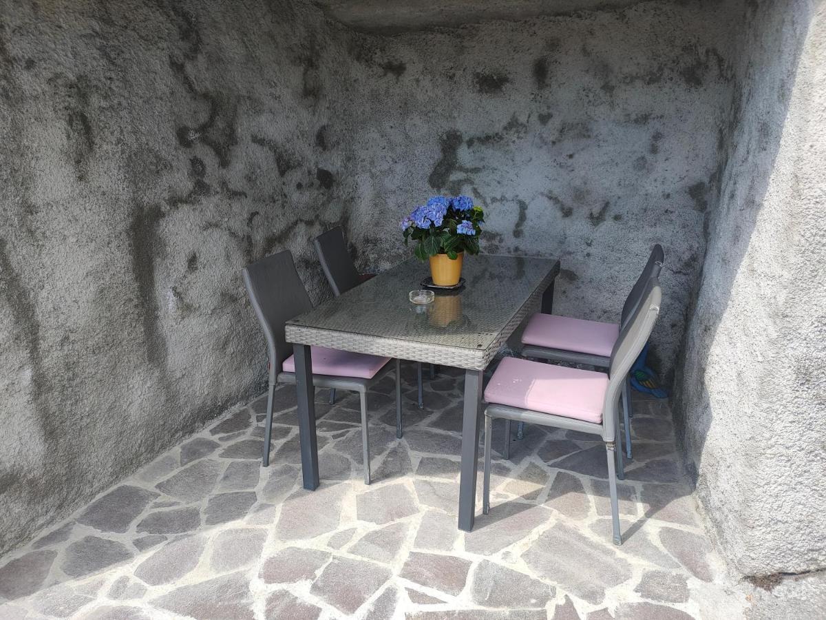 Mansarda In Villa Cenate Sopra Bagian luar foto